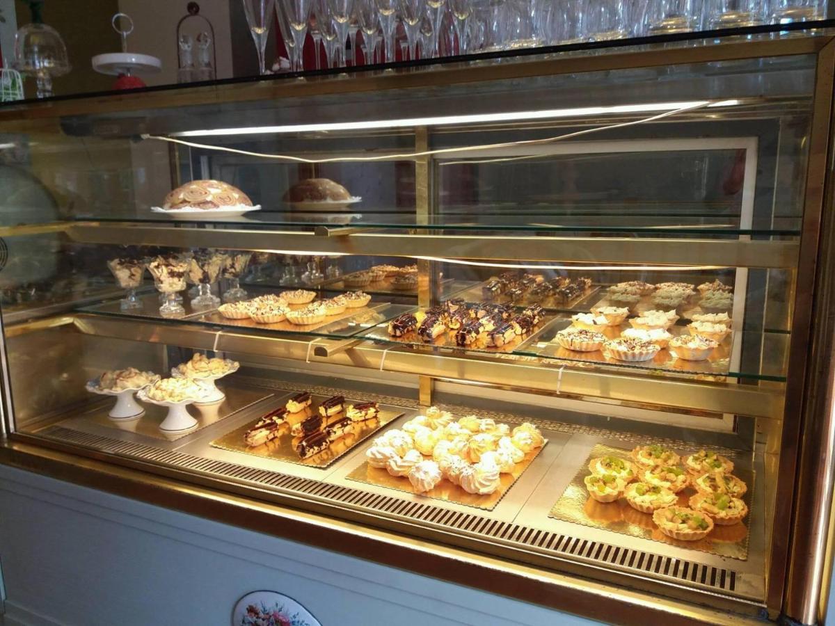 Tatin - Hotel & Cafe In Mtsʼkhetʼa Esterno foto